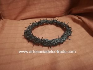 Realizamos coronas de espinas de todos los tamaños en nuestra web www.artesaniadelcofrade.com